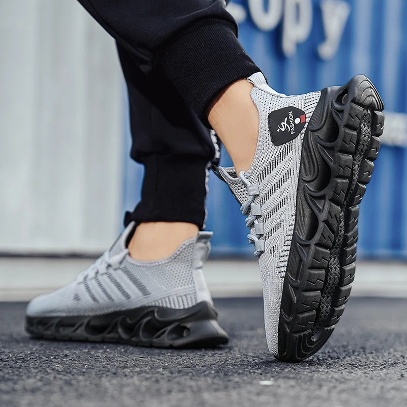Men’s Sneakers Comfortable Breathable Platform Shoes Summer Man Running Shoes Breathable Comfortable Fashion Walking Sneakers