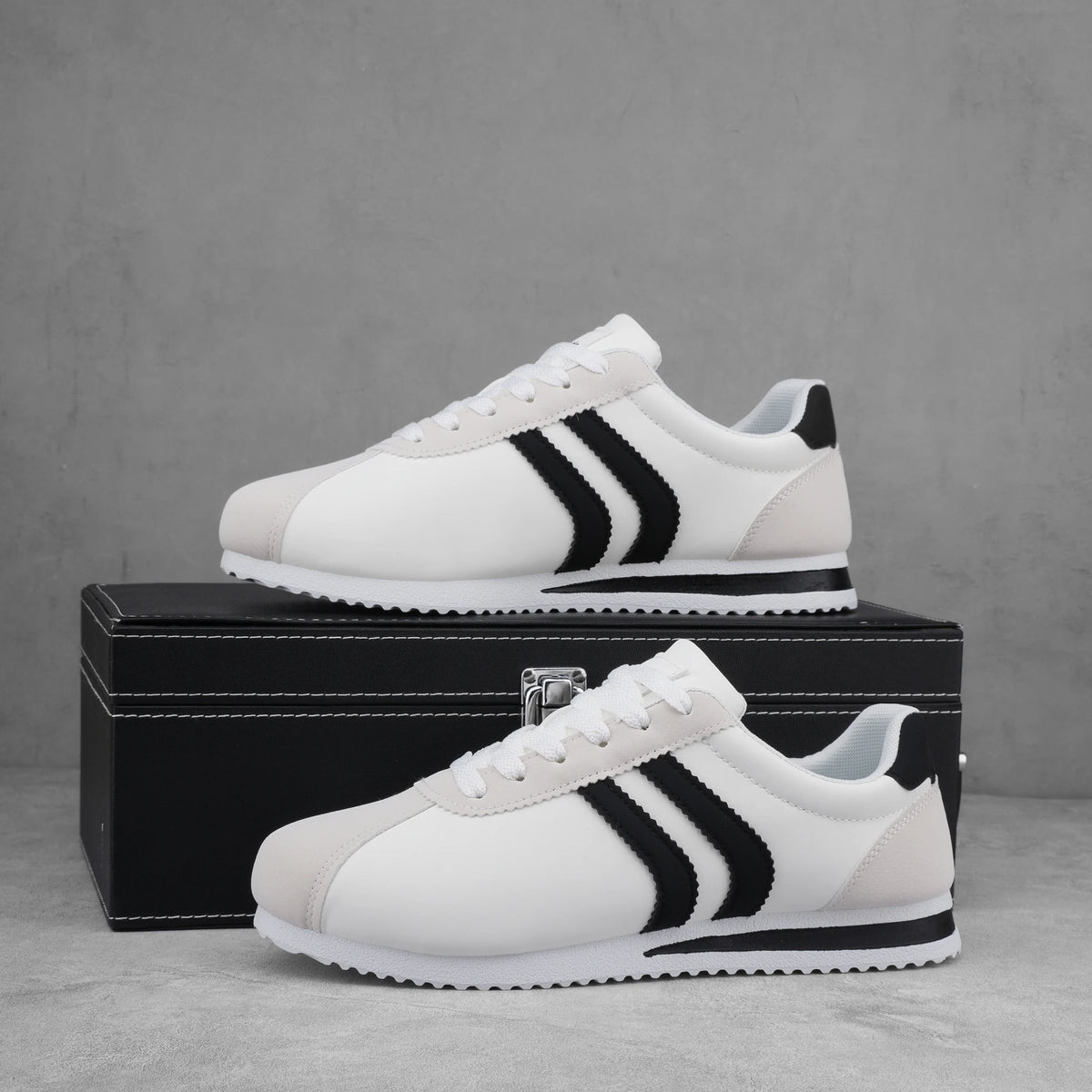 Men's casual business sneakers, outdoor all-season versatile sneakers for men