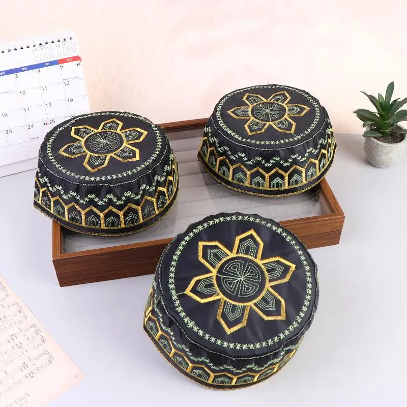 Cotton Polyester Muslim Men Prayer Hat Saudi Embroidery Cap Leisure Breathable Comfortable Fit for Mosque Events