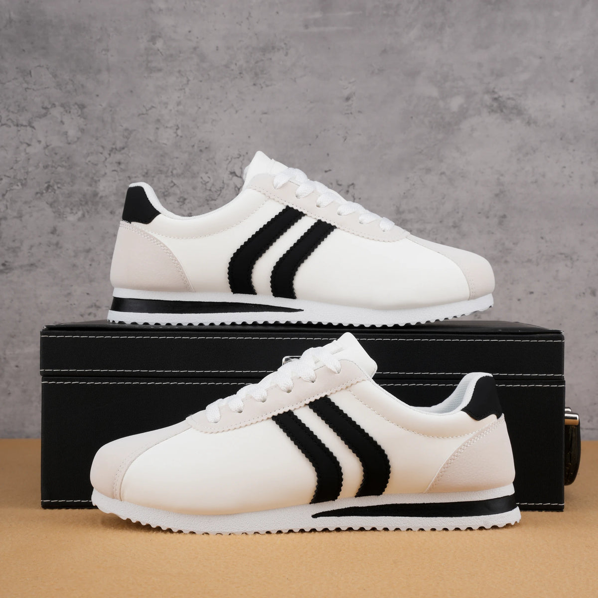 Men's casual business sneakers, outdoor all-season versatile sneakers for men