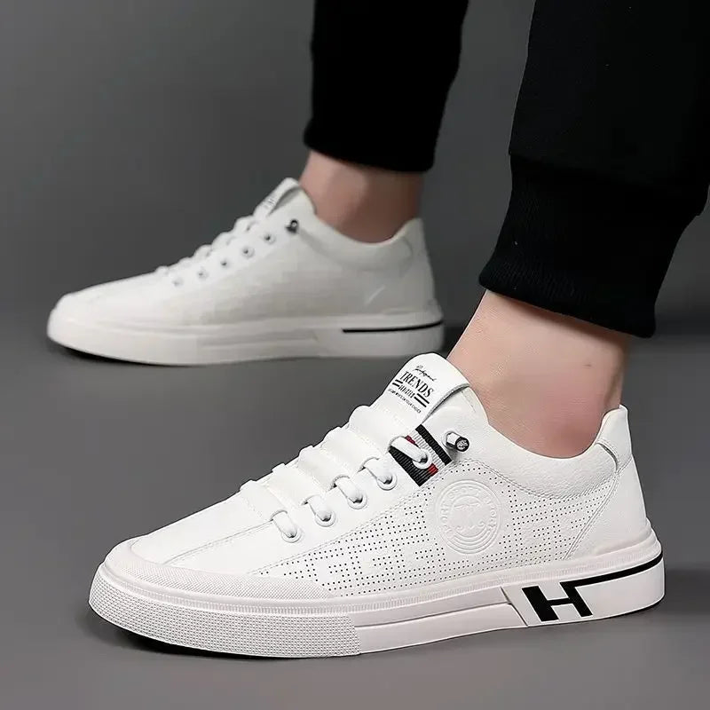 Designer Male Sneakers Trend Sports Shoes for Men White Moccasins Breathable Slip on Men Flats Casual Leather Vulcanized Shoes