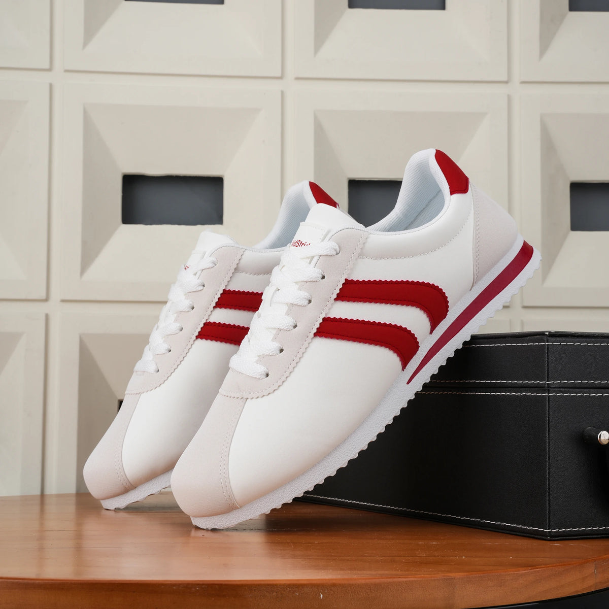 Men's casual business sneakers, outdoor all-season versatile sneakers for men