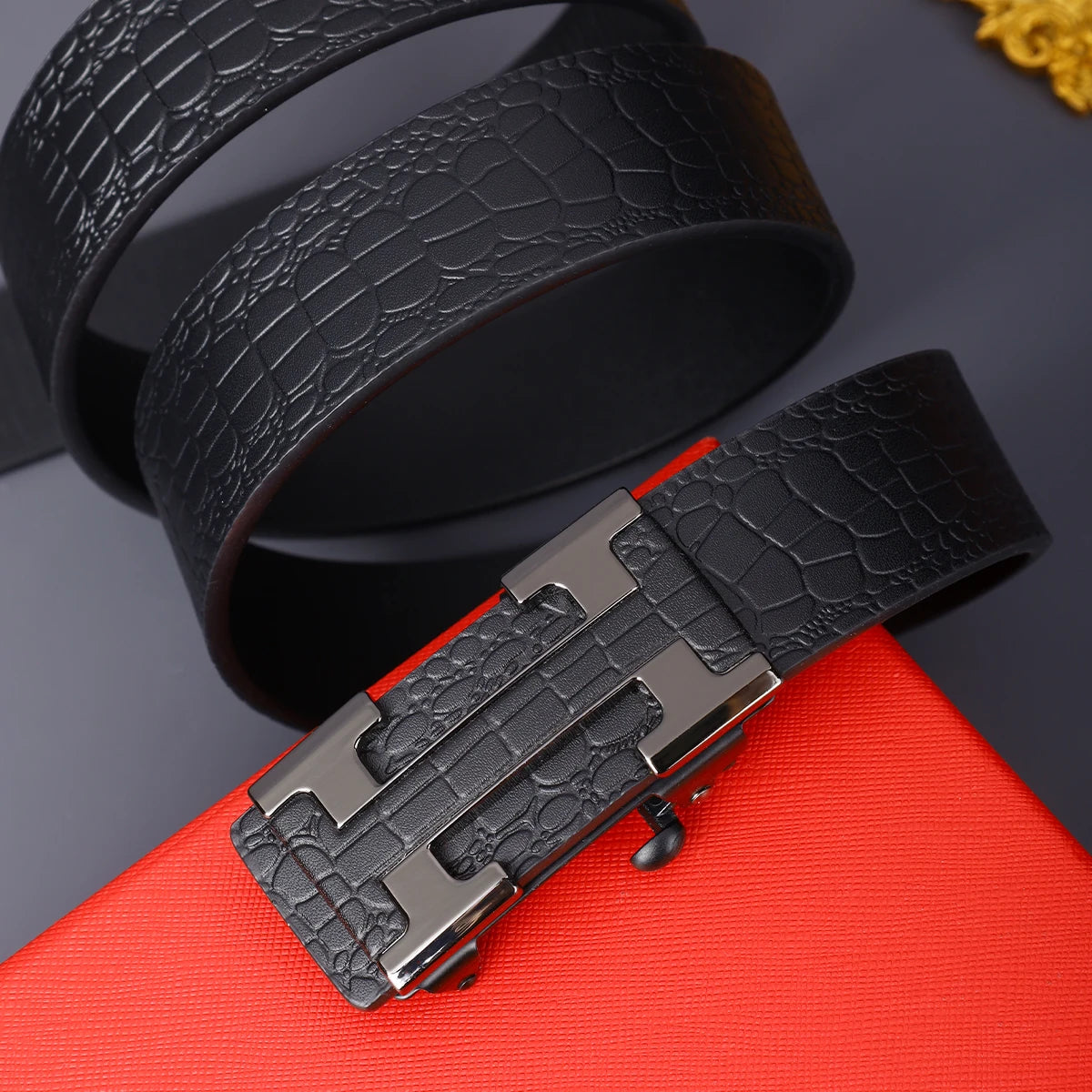 Men's Fashionable Work Business Belt with Metal Automatic Buckle Durable Everyday Use Design Perfect Gift Choice