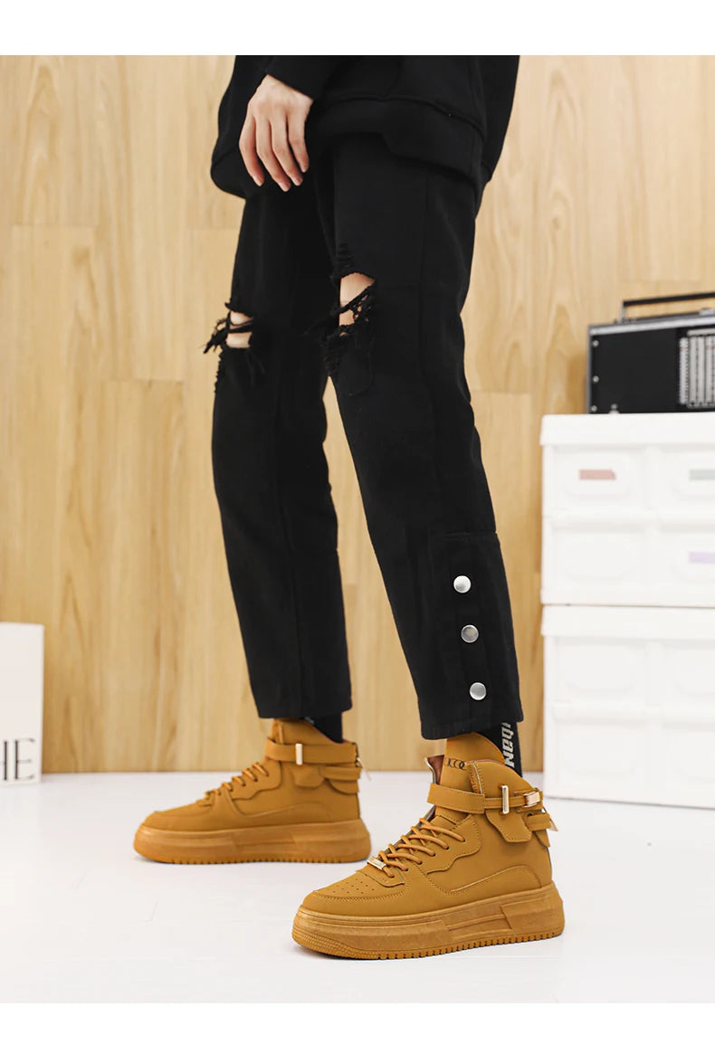 Men's High-top Sneakers Are Fashionable and Versatile.Thick-soled Casual Shoes Are Light, Trendy and Comfortable. White Sneakers