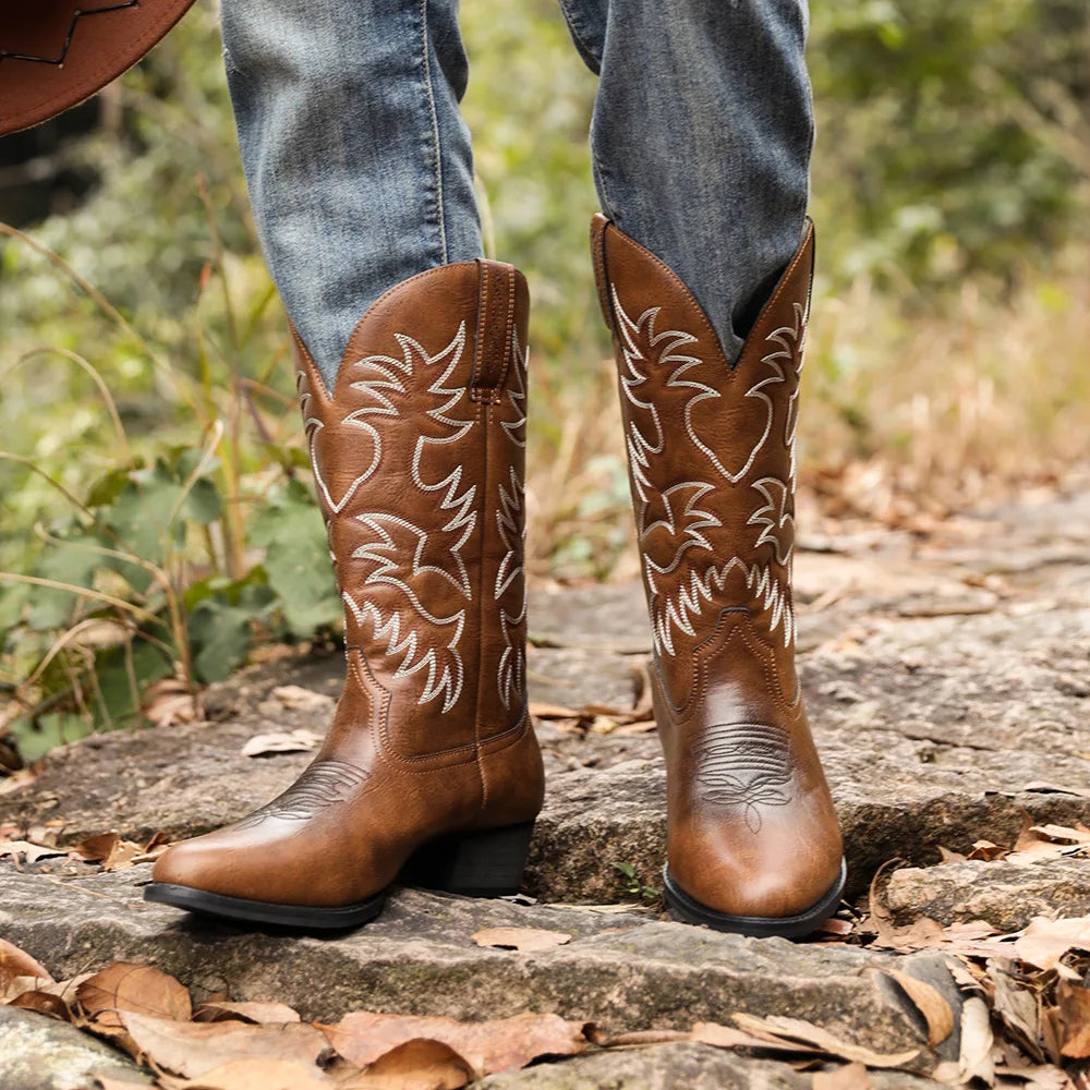 Men Boot 2025 Mid Calf Western Cowboy Motorcycle Boots Male Autumn Outdoor PU Leather Totem Med Heel Fashion Designed Men Boots