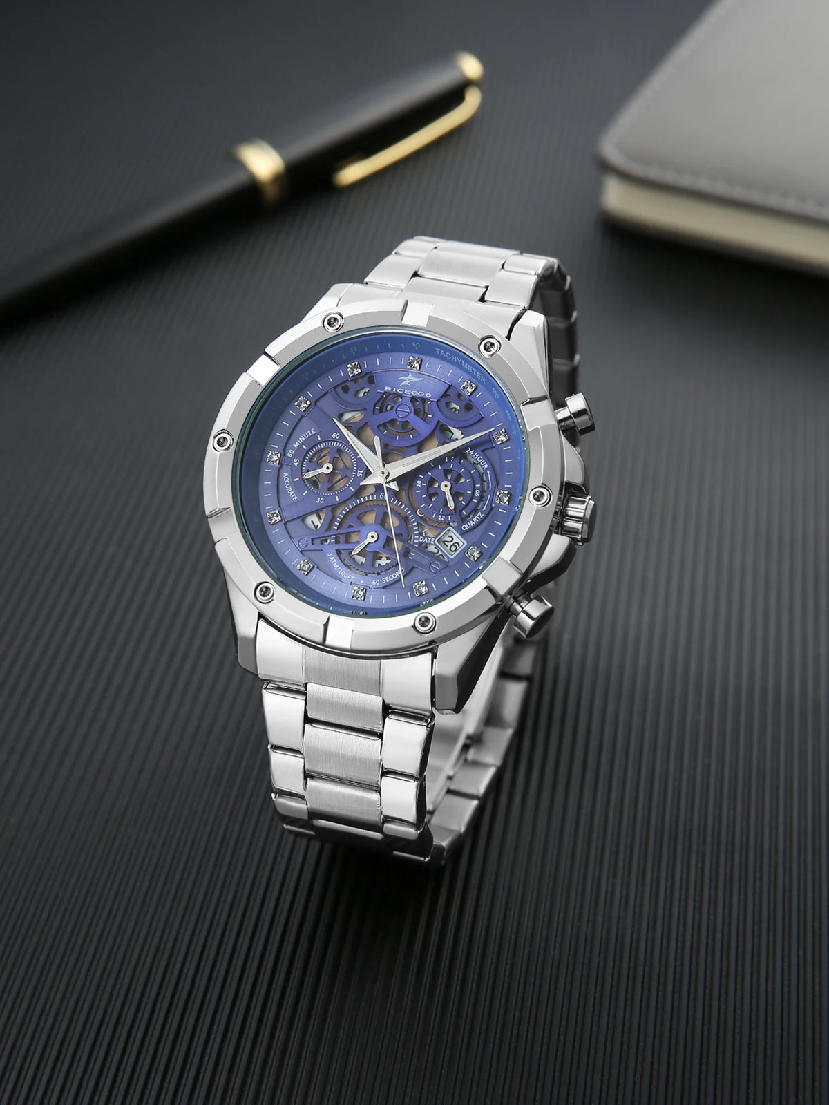 Men's Watch with Multifunctional Chronograph, Stylish Wristwatch for an Active Lifestyle, Durable Design Suitable for Various Occasions