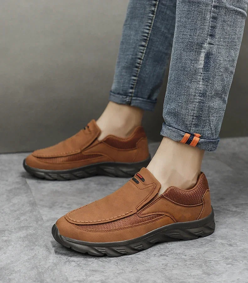 Men Sneakers Light Loafers Slip on Casual Shoes for Men Comfortable Walking Luxury Brand Male Business Shoe Driving Shoes