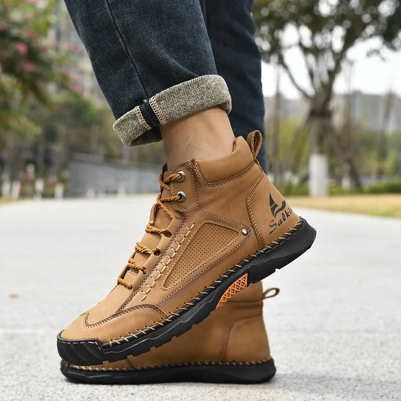 Men's Leather Ankle Boots Outdoor Casual Boots Vintage Soft Sneakers Flat Lace-up Boots Handmade Large Size Mens Shoes Botines